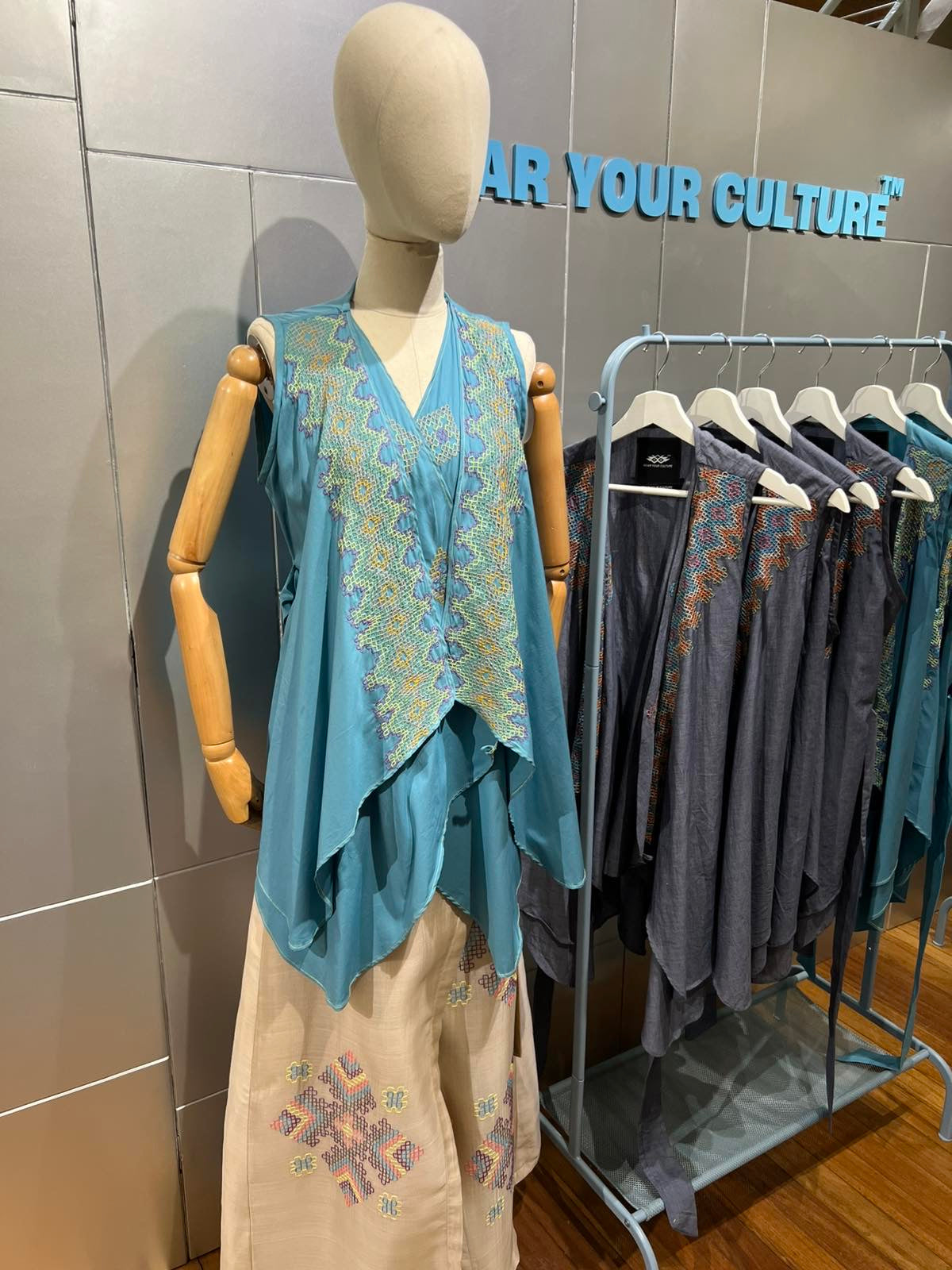 ELLA WRAP MANOBO TIE TOP V1