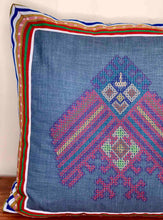 Load image into Gallery viewer, MANOBO ACCENT PILLOW CASE V2
