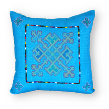 Load image into Gallery viewer, MANOBO THROW PILLOW CASE V13

