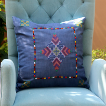 Load image into Gallery viewer, MANOBO THROW PILLOW CASE V7
